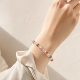 Ochre · Coral Crystal Bracelet — Clear Quartz, Strawberry Quartz & Red Flower Quartz 商品照 3